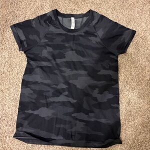 Athleta Black Camo Short Sleeve Tee